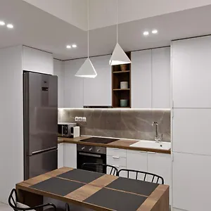 https://blu-marrone-suites.hotels-of-thessaloniki.com
